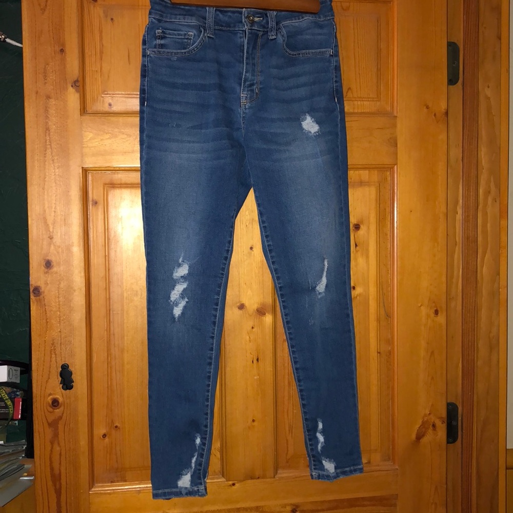 Arizona distressed skinny jeans